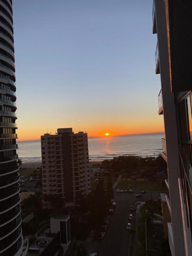 Koko Luxury Apartment In Broadbeach Gold Coast Exterior foto